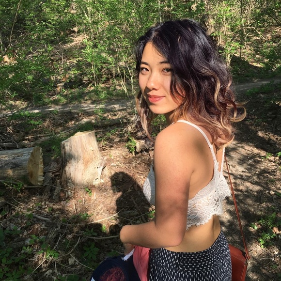 Meet your Posher, Stephanie - Picture 1 of 1